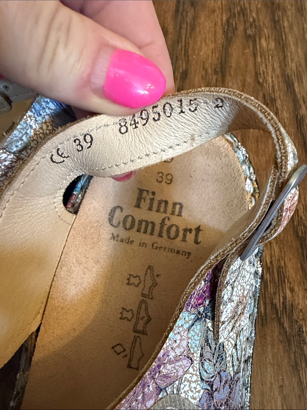 NWOT, Finn Comfort Milo sandals, size 39/8/8.5 - Picture 6 of 10
